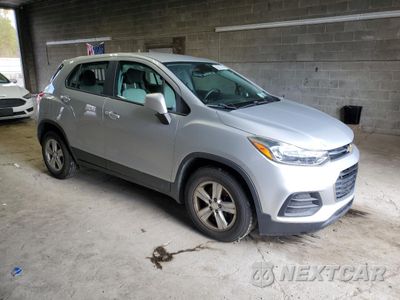 Czwarte zdjęcie samochodu z boku: 2019 CHEVROLET TRAX LS VIN:3GNCJKSB6KL276488 - miniatura