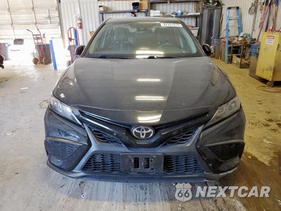 Piąte zdjęcie samochodu w środku: 2021 TOYOTA CAMRY SE VIN:4T1G11AK2MU488086 - miniatura