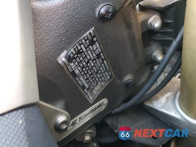 Zdjęcie 9 z 9 samochodu: 2008 KAWASAKI ZX1400 C VIN:JKBZXNC118A000489 - miniatura