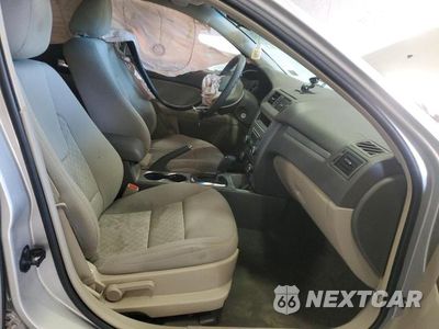 Zdjęcie 7 z 13 samochodu: 2010 FORD FUSION SE VIN:3FAHP0HA8AR400343 - miniatura