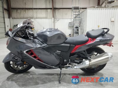 Trzecie zdjęcie samochodu z tyłu: 2024 SUZUKI GSX1300 RR VIN:JS1EJ11B4R7101176 - miniatura