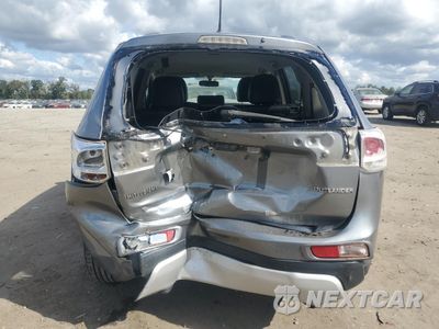 Zdjęcie 6 z 15 samochodu: 2015 MITSUBISHI OUTLANDER VIN:JA4AZ3A32FZ004456 - miniatura