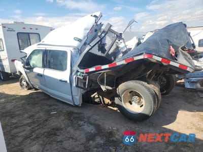 Drugie zdjęcie samochodu z przodu: 2025 FORD F350 SUPER DUTY VIN:1FT8W3DTXSED11335 - miniatura