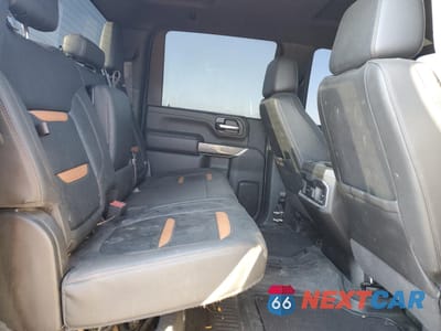 Zdjęcie 10 z 12 samochodu: 2022 GMC SIERRA K2500 AT4 VIN:1GT49PEY5NF172978 - miniatura