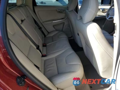 Zdjęcie 11 z 12 samochodu: 2011 VOLVO XC60 T6 VIN:YV4902DZ3B2176962 - miniatura