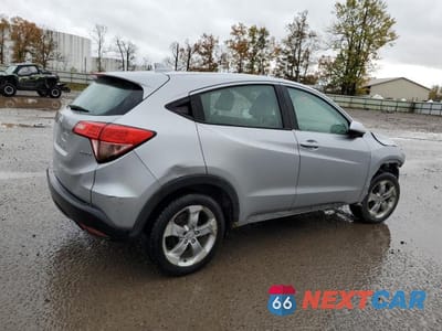 Trzecie zdjęcie samochodu z tyłu: 2017 HONDA HR-V LX VIN:3CZRU6H31HG703847 - miniatura