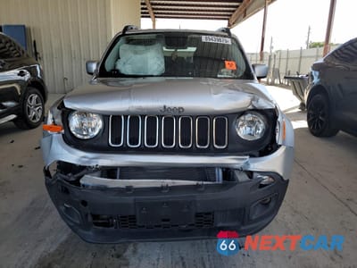 Piąte zdjęcie samochodu w środku: 2017 JEEP RENEGADE LATITUDE VIN:ZACCJABB3HPG37775 - miniatura