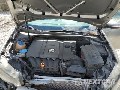 Zdjęcie 11 z 12 samochodu: 2011 VOLKSWAGEN GOLF VIN:WVWDA7AJ6BW046205 - miniatura
