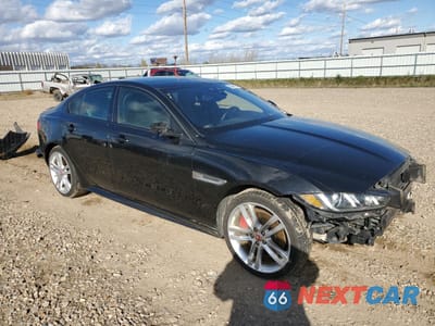 Czwarte zdjęcie samochodu z boku: 2018 JAGUAR XE S VIN:SAJAM4FV6JCP17040 - miniatura