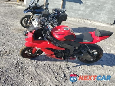 Trzecie zdjęcie samochodu z tyłu: 2010 KAWASAKI ZX600 R VIN:JKAZX4R11AA019121 - miniatura