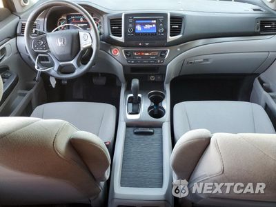 Zdjęcie 8 z 16 samochodu: 2019 HONDA PILOT LX VIN:5FNYF6H18KB101163 - miniatura
