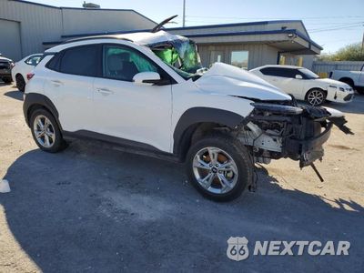Czwarte zdjęcie samochodu z boku: 2023 HYUNDAI KONA SEL VIN:KM8K6CAB9PU000957 - miniatura