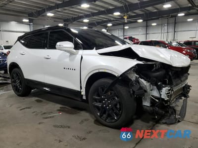 Czwarte zdjęcie samochodu z boku: 2024 CHEVROLET BLAZER RS VIN:3GNKBKRS7RS269449 - miniatura