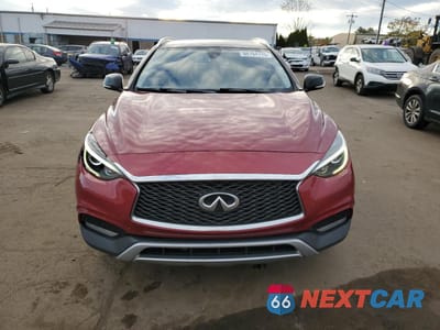 Piąte zdjęcie samochodu w środku: 2018 INFINITI QX30 BASE VIN:SJKCH5CR5JA057655 - miniatura