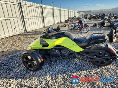Trzecie zdjęcie samochodu z tyłu: 2022 CAN-AM SPYDER ROADSTER F3-S VIN:2BXRDDD20NV001166 - miniatura