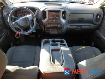 Zdjęcie 8 z 14 samochodu: 2020 CHEVROLET SILVERADO K1500 TRAIL BOSS CUSTOM VIN:3GCPYCEH8LG236872 - miniatura