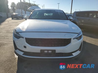 Piąte zdjęcie samochodu w środku: 2023 POLESTAR 2 VIN:YSMEG3KA5PL122455 - miniatura