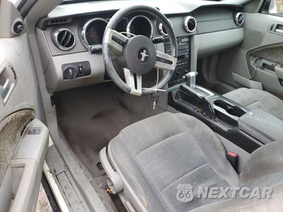Zdjęcie 8 z 14 samochodu: 2009 FORD MUSTANG VIN:1ZVHT80N995122020 - miniatura