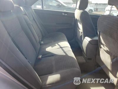 Zdjęcie 10 z 11 samochodu: 2005 TOYOTA CAMRY LE VIN:4T1BE32K35U966087 - miniatura