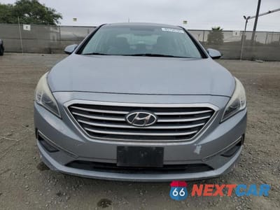 Piąte zdjęcie samochodu w środku: 2015 HYUNDAI SONATA SE VIN:5NPE24AF6FH133254 - miniatura