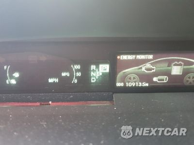 Zdjęcie 9 z 14 samochodu: 2013 TOYOTA PRIUS VIN:JTDKN3DU6D5594854 - miniatura
