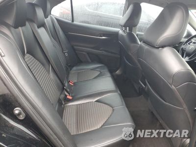 Zdjęcie 10 z 13 samochodu: 2018 TOYOTA CAMRY L VIN:4T1B11HK6JU055186 - miniatura