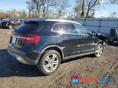 Trzecie zdjęcie samochodu z tyłu: 2020 MERCEDES-BENZ GLA 250 4MATIC VIN:WDCTG4GB8LU021452 - miniatura