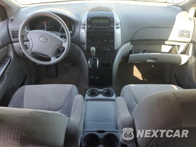 Zdjęcie 8 z 16 samochodu: 2007 TOYOTA SIENNA CE VIN:5TDZK23C27S083151 - miniatura