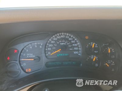 Zdjęcie 9 z 13 samochodu: 2005 GMC YUKON XL C1500 VIN:1GKEC16Z05J188128 - miniatura