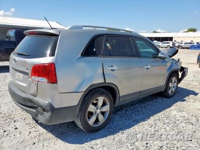 Trzecie zdjęcie samochodu z tyłu: 2013 KIA SORENTO EX VIN:5XYKU3A62DG364812 - miniatura