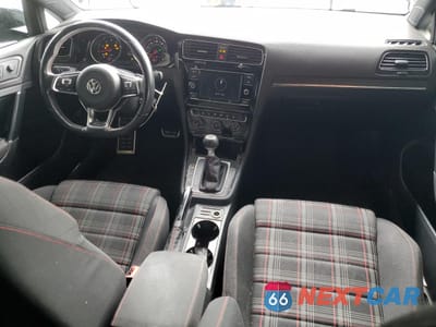 Zdjęcie 8 z 13 samochodu: 2018 VOLKSWAGEN GTI S/SE VIN:3VW447AU3JM261344 - miniatura