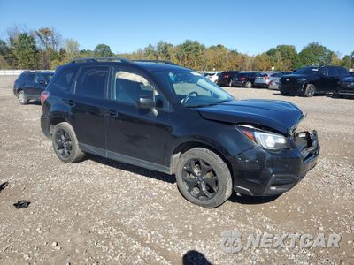 Czwarte zdjęcie samochodu z boku: 2018 SUBARU FORESTER 2.5I PREMIUM VIN:JF2SJAGC2JH597202 - miniatura