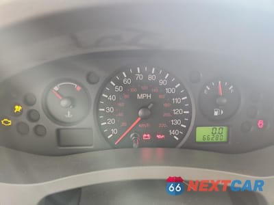 Zdjęcie 9 z 14 samochodu: 2005 FORD FOCUS ZXW VIN:1FAFP36N75W262618 - miniatura