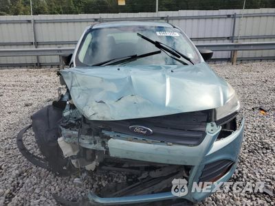 Piąte zdjęcie samochodu w środku: 2013 FORD ESCAPE S VIN:1FMCU0F70DUB78054 - miniatura