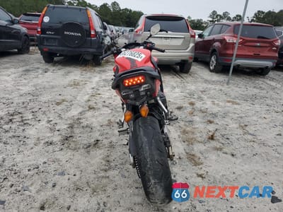 Czwarte zdjęcie samochodu z boku: 2014 HONDA CBR650 F VIN:MLHRC7407E5000277 - miniatura