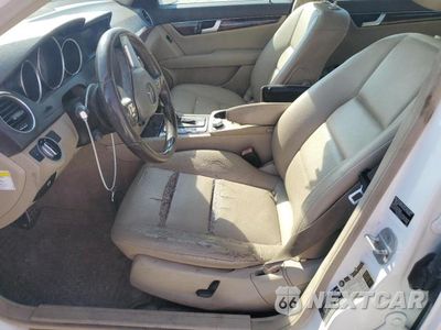 Zdjęcie 7 z 12 samochodu: 2013 MERCEDES-BENZ 300-CLASS VIN:WDDGF8AB1DA783752 - miniatura