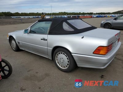 Drugie zdjęcie samochodu z przodu: 1990 MERCEDES-BENZ 500 SL VIN:WDBFA66E3LF009952 - miniatura