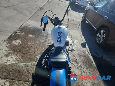 Zdjęcie 6 z 8 samochodu: 2009 HARLEY-DAVIDSON XL883 L VIN:1HD4CR2149K402946 - miniatura