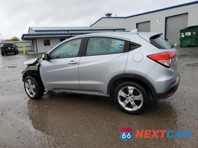 Drugie zdjęcie samochodu z przodu: 2017 HONDA HR-V LX VIN:3CZRU6H31HG703847 - miniatura