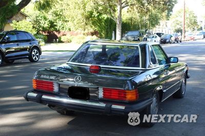 Czwarte zdjęcie samochodu z boku: 1986 MERCEDES-BENZ 560 SL VIN:WDBBA48D4GA047068 - miniatura