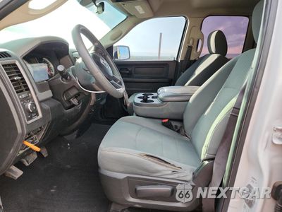 Zdjęcie 7 z 12 samochodu: 2018 RAM 1500 ST VIN:1C6RR6FG1JS274924 - miniatura