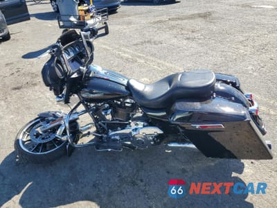 Trzecie zdjęcie samochodu z tyłu: 2022 HARLEY-DAVIDSON FLHX VIN:1HD1KBC15NB672208 - miniatura