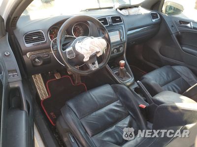 Zdjęcie 8 z 13 samochodu: 2010 VOLKSWAGEN GTI VIN:WVWED7AJ6AW340861 - miniatura