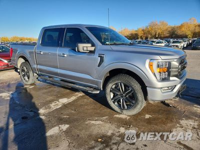 Czwarte zdjęcie samochodu z boku: 2021 FORD F150 SUPERCREW VIN:1FTFW1E84MKE99019 - miniatura