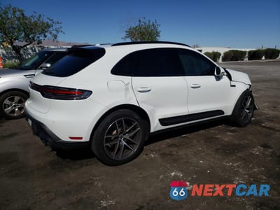 Trzecie zdjęcie samochodu z tyłu: 2023 PORSCHE MACAN BASE VIN:WP1AA2A51PLB14930 - miniatura