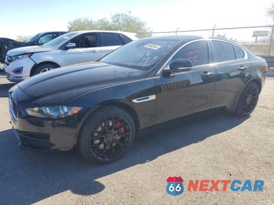 2017 JAGUAR XE PREMIUM SAJAJ4BV8HCP14987 - główne zdjęcie licytacji z USA - miniatura