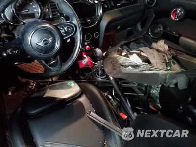 Zdjęcie 8 z 13 samochodu: 2015 MINI COOPER S VIN:WMWXP7C53F2A38426 - miniatura