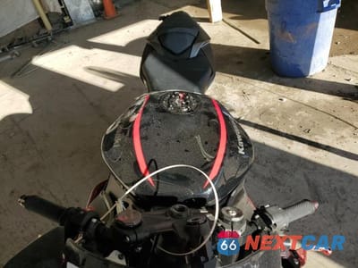 Piąte zdjęcie samochodu w środku: 2023 KAWASAKI ZX636 K VIN:JKBZXJH16PA015408 - miniatura