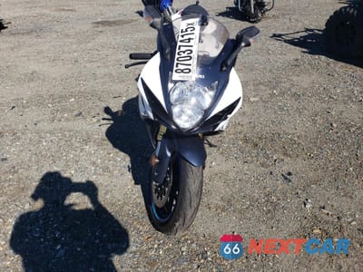 Drugie zdjęcie samochodu z przodu: 2023 SUZUKI GSX-R750 VIN:JS1GR7MA1P7100619 - miniatura