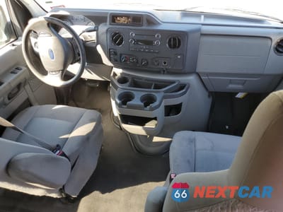 Zdjęcie 8 z 13 samochodu: 2014 FORD ECONOLINE E350 SUPER DUTY WAGON VIN:1FBSS3BL7EDA97360 - miniatura